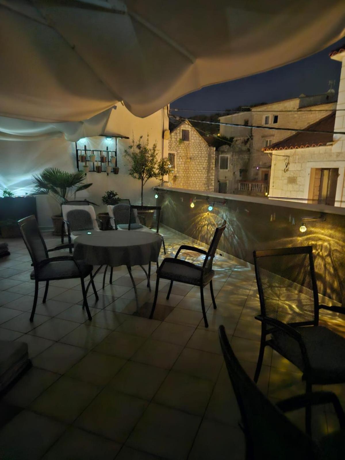 Guest House Klaudija Trogir Exterior photo