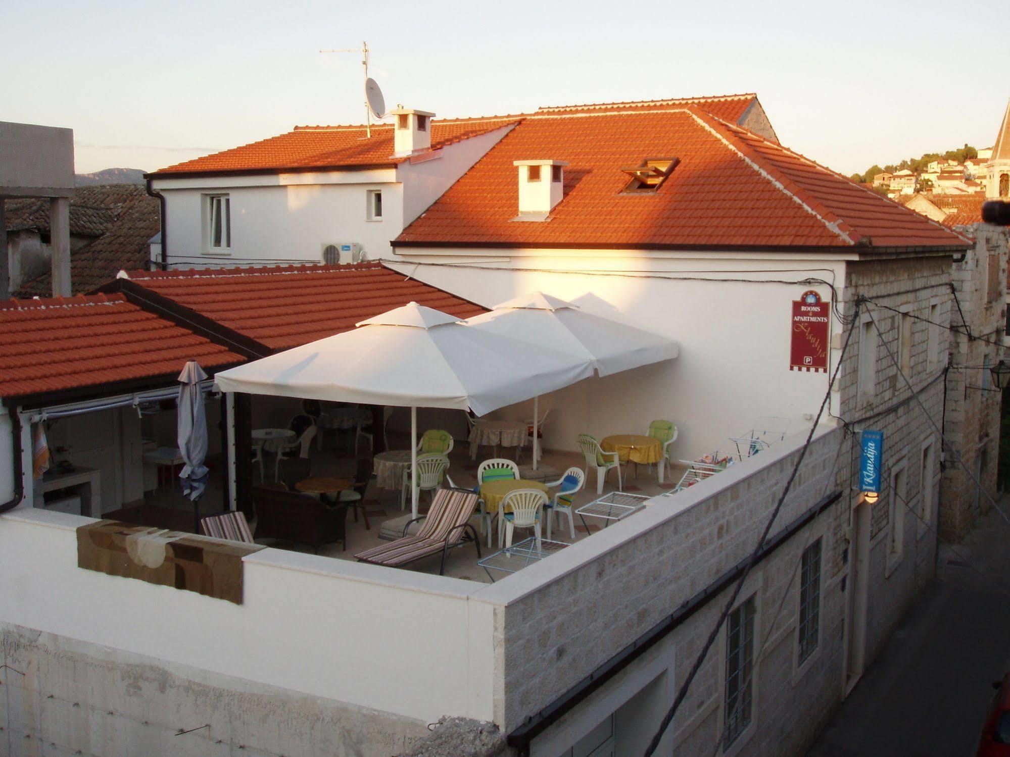 Guest House Klaudija Trogir Exterior photo