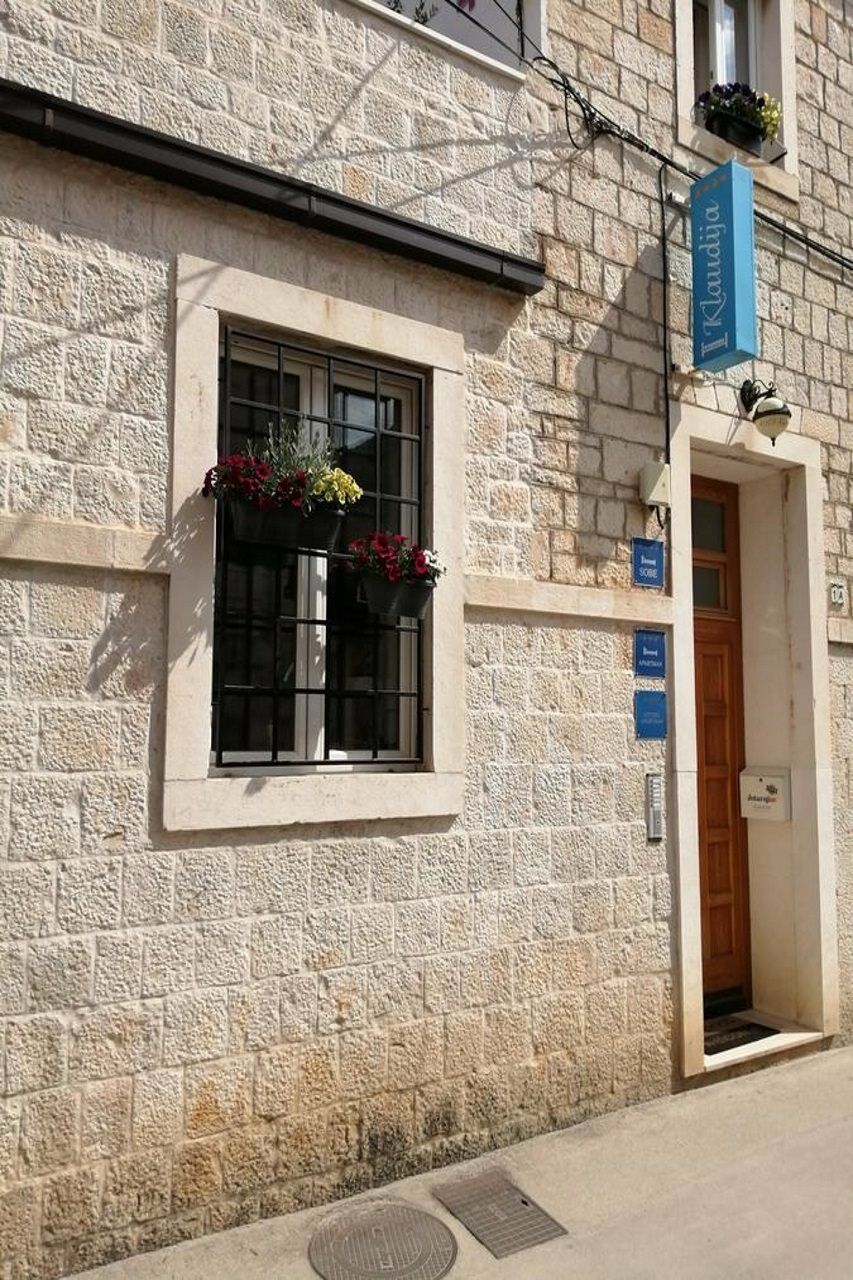 Guest House Klaudija Trogir Exterior photo